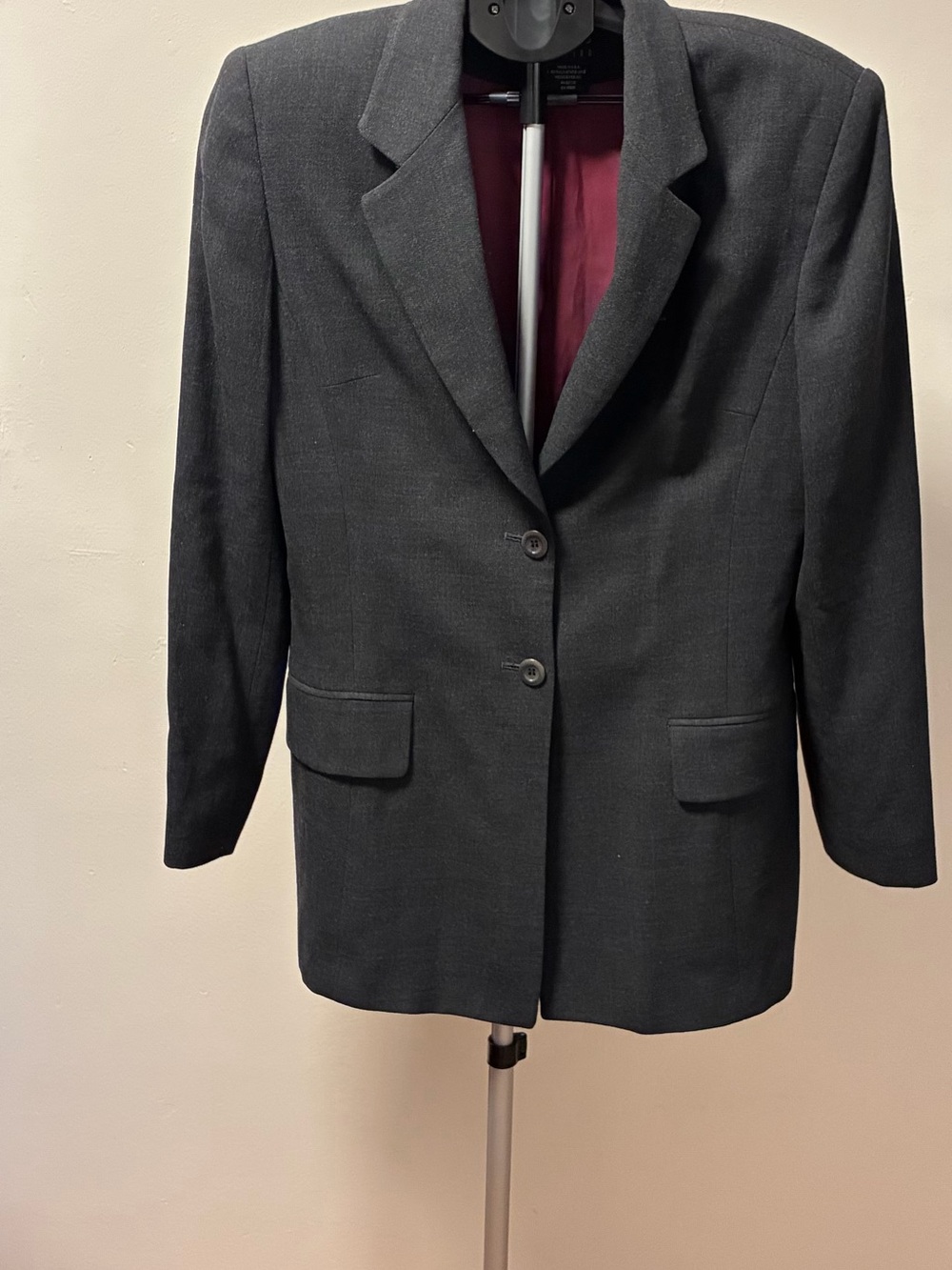 Liz Claiborne Black Women's Two-Button Blazer with Maroon Lining